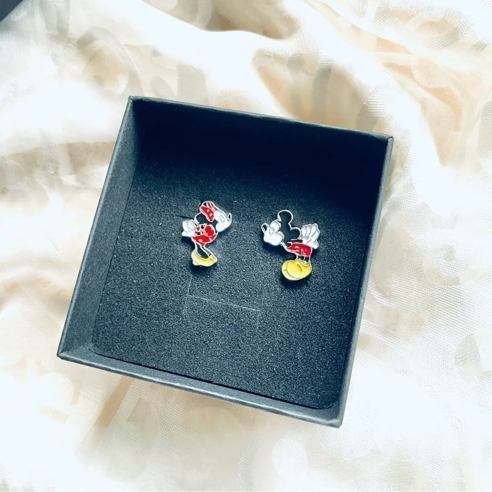 NWOT Disney Mickey Mouse and Minnie Earrings